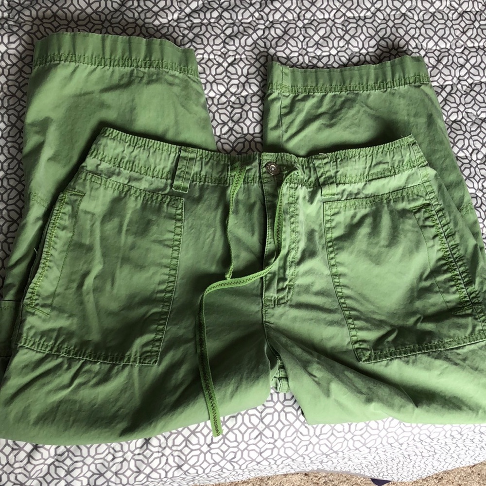 Vintage Gloria Vanderbilt Capris a faded kelly/lime green wide legs